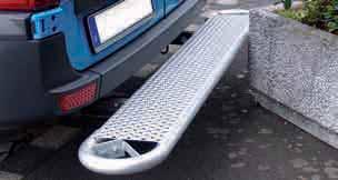 Non-slip access area as per UVV accident prevention regulations Very stable thanks to all-tube design Vehicle type Information relevant to the vehicle Trailer hitch Weight (kg) Part no.