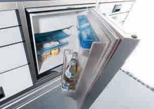 Release and pull out using one handle Reliable closing ALUCA dimension2 Part no. W x D x H (mm) Weight (kg) 103414 440 x 730 x 250 18.00 Refrigerator Gross content: 64 l incl.