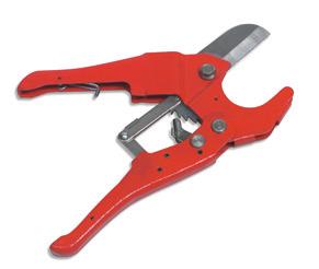 SHEARS These are professional tools, essential for the manual cut of plastic
