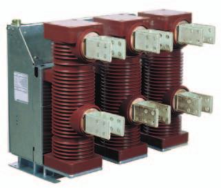 Standard equipment The basic versions of the circuit-breakers are always three-pole and fitted with: manual operating mechanism mechanical signalling device for