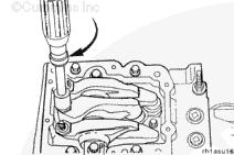 Bottom the injector timing plunger by tightening and loosening the adjusting screw three or four times to remove the fuel.