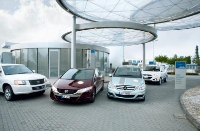 planned in Germany in a cooperation with The Linde Group and Daimler AG.