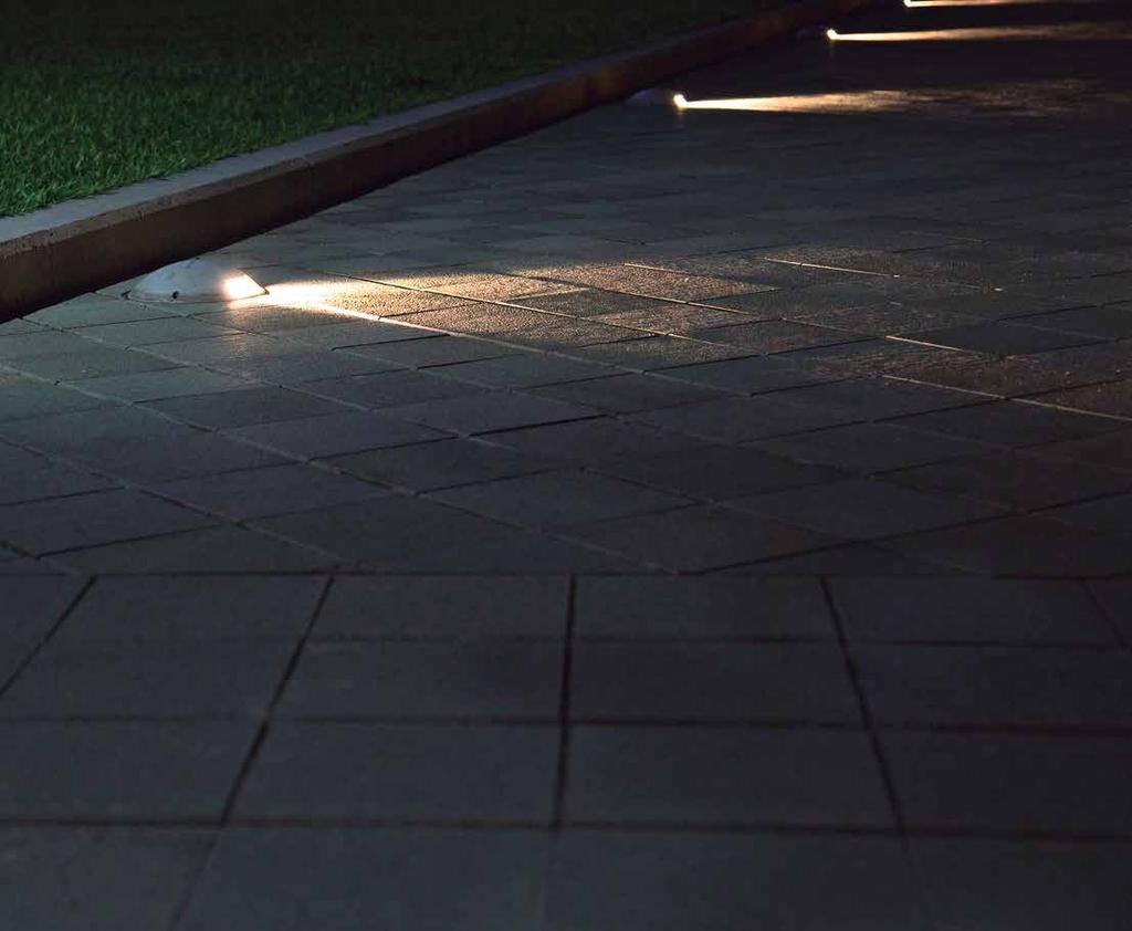 Garden Lights 3W Inground Light 3W Inground Light Discreet and elegant design Four directional uniform lighting output Surface treated reducing aging visibility Input votage 12-24W Protection: IP67