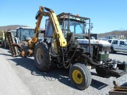 TRACTOR COMES WITH 32-72000ALAMO
