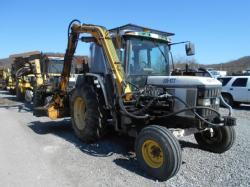 MOWERLMT2A499568 TRACTOR COMES WITH