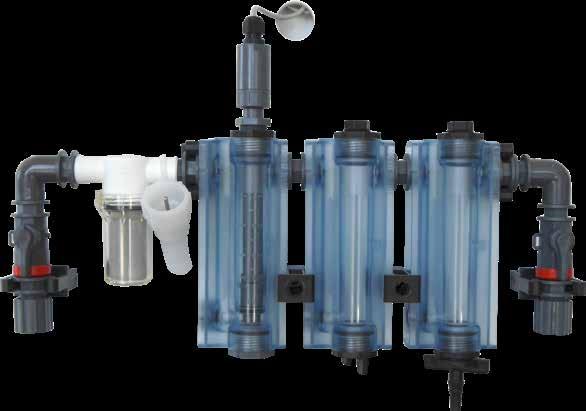 The controller measures the ph-value and the ORP and controls in dependence of the desired values compared with the measured values the dosing pump for ph and