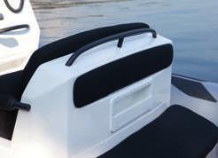 handles & grip handles 2 paddles & foot pump Repair kit Accessories bag 38 Owner's manual Steering console 4 x