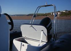 *F450 Boat Weight 126 kg F450S Boat Weight 166 kg Custom Options FALCONRIDERS F450L F450S F450