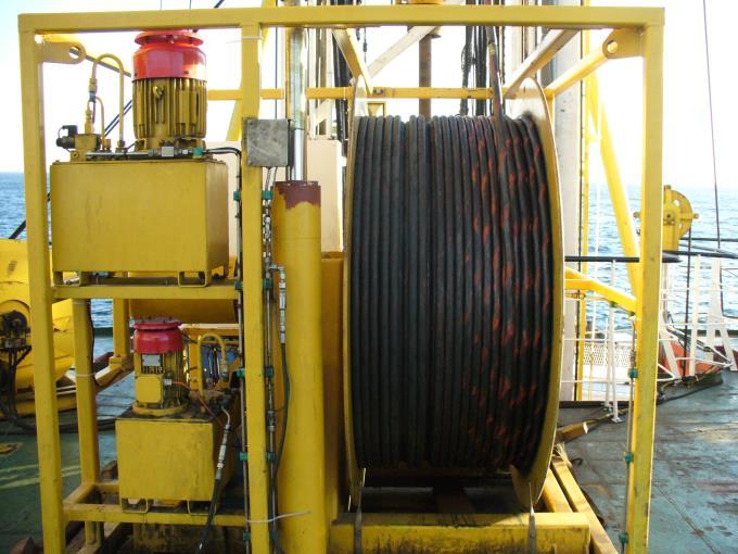 Hydraulic winch 600m flexible drillstem 40mm in diameter, two trips