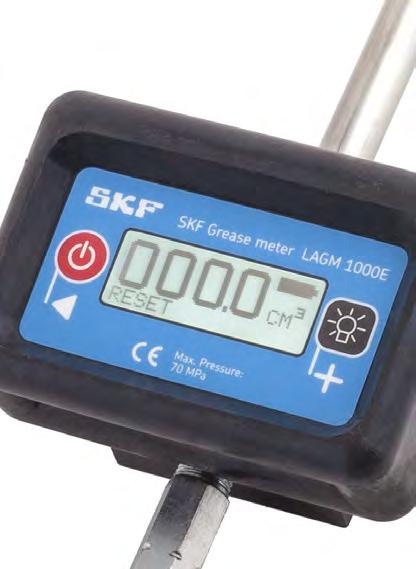 The SKF Grease Meter LAGM 1000E accurately measures grease discharge in volume or weight in metric (cm 3 or g) or US units (US fl. oz or oz), making conversion calculations unnecessary.