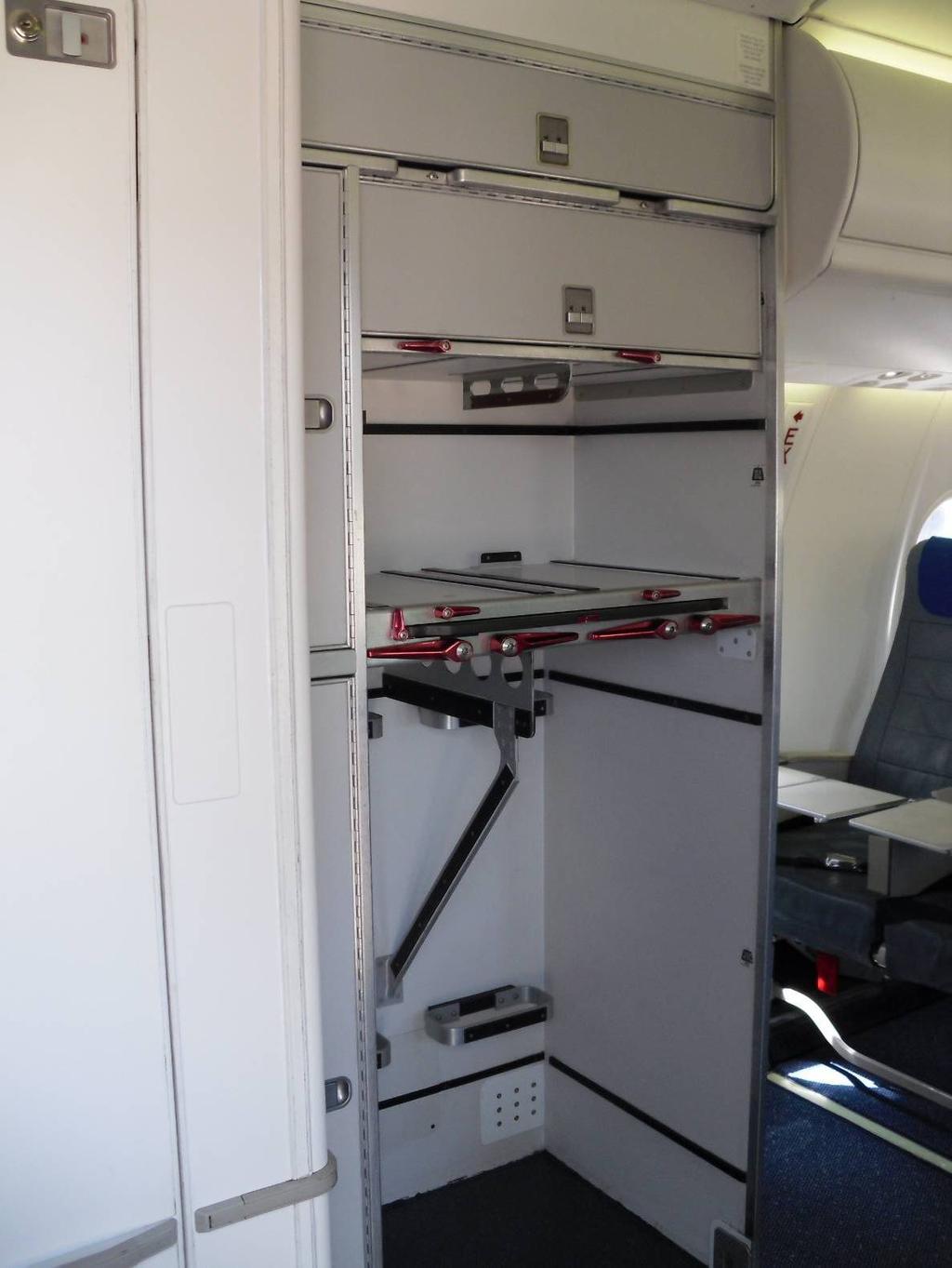 Q400 Serial Number 4048 Available for Sale G6 Galley Note: Ovens, Coffee Makers, Galley Carts and Boxes will not be provided with the aircraft.