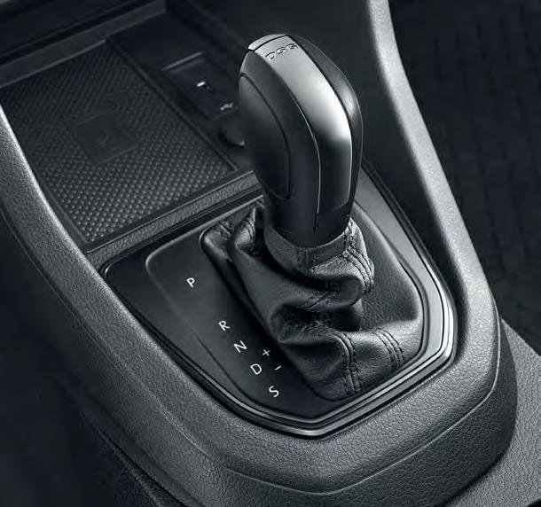 Power transmission to the front wheels is the task of the smooth-running 5-speed manual gearboxes.