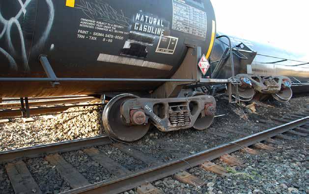 4 Transportation Safety Board of Canada The derailed tank cars were loaded with liquid hydrocarbons, not otherwise specified (N.O.S).
