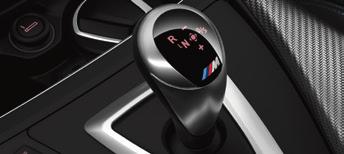 The fully automatic mode delivers seamless gear changes, whilst gears can also be selected manually using the gearshift paddles on the steering wheel.