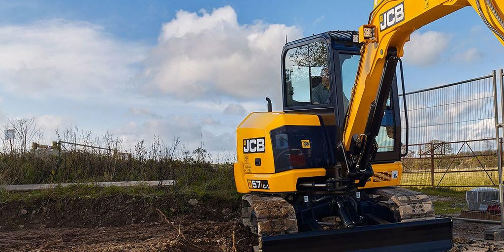 FOCUS ON JCB 57C-1 MIDI EXCAVATOR The conventional tailswing 5.