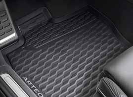Part. no. 3G8071310ZMD 02 03 Rubber floor mats Keeping the footwell clean all year round.