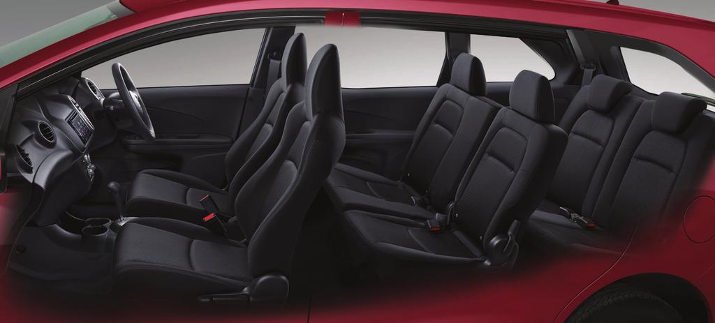 SPACE FOR GROWING FAMILIES SAFE AND RELIABLE Enjoy the freedom of space with versatile seat configurations.