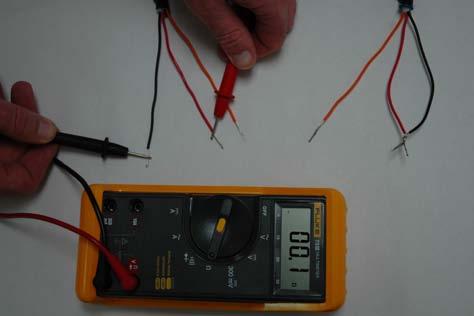 FLOW METER TROUBLESHOOTING LOOP OHM TEST STEP 3 Make OHM measurements between the pieces of wire that are twisted together.