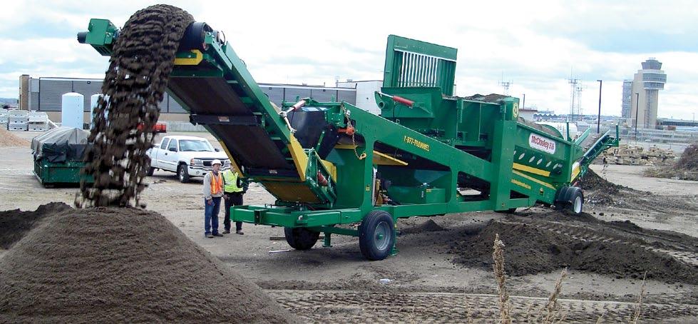 The 33% increase in screening length from the 512 increases the percentage of fines recovered at high production rates, while the end conveyor provides efficient stockpiling of oversize material.