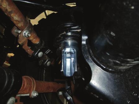 Installation Instructions (77-2000 & 77-2001) Remove ball joint from axle.