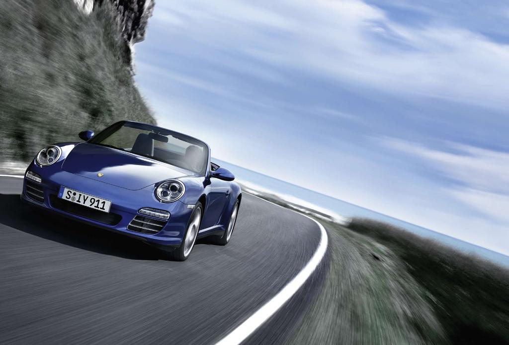 The 911 Carrera 4S Cabriolet. A sportscar combined with all the benefits of a convertible. Power that is applied at all times with optimum traction thanks to all-wheel drive.