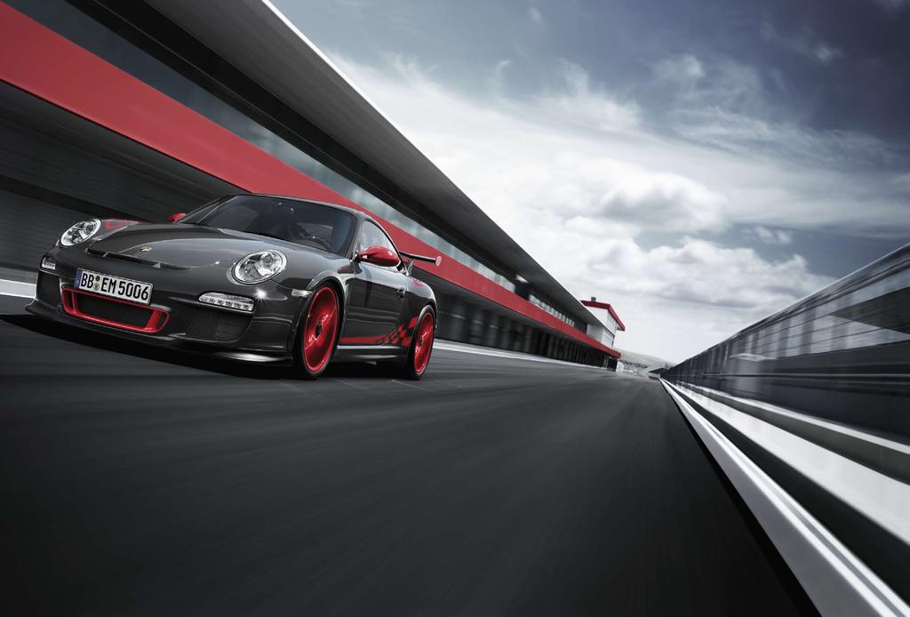 The 911 GT3 RS. The idea: to bring the 911 GT3 even closer to the track. The result: lap times that astounded even our engineers. The engine: a motorsport-derived six-cylinder boxer, now with a 3.