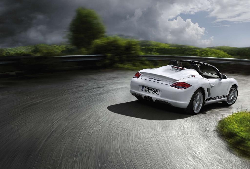 The Boxster Spyder. The essence of the roadster: driving pleasure in its purest form. Focused on the road and the driver s zest for dynamic performance. In other words, a roadster that liberates.
