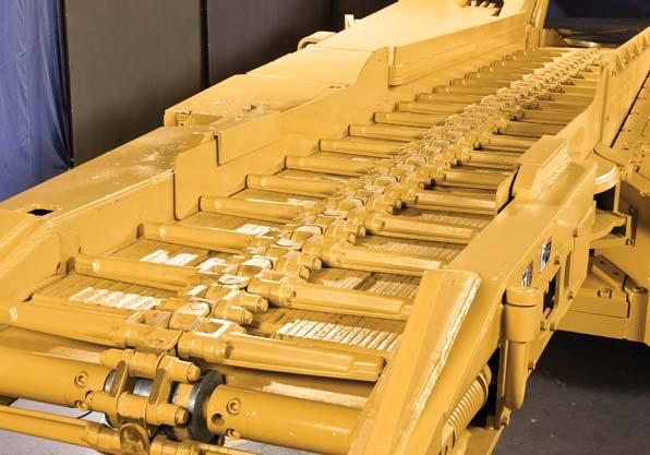 Conveyor CM235 has a new conveyor boom design with inboard conveyor lift cylinders and a conveyor width of 965 mm (38 in) for faster loading.