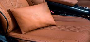 Remark to above: Choice Colour: Maybach leather colours possible, here to be seen Mercedes Cognac Nappa!