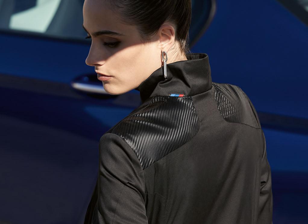 BMW M Jacket, ladies Sophisticated material mix with ribbedknit and carbon fibre-look inserts.