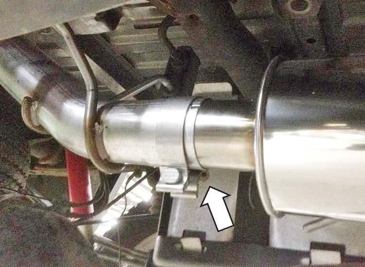 2. Place one (1) 3" clamp (P/N: 10-0439) onto the inlet side of the over-axle pipe. Install the muffler (P/N: 1115-5230) on the inlet side of the over-axle pipe until it completely bottoms out.