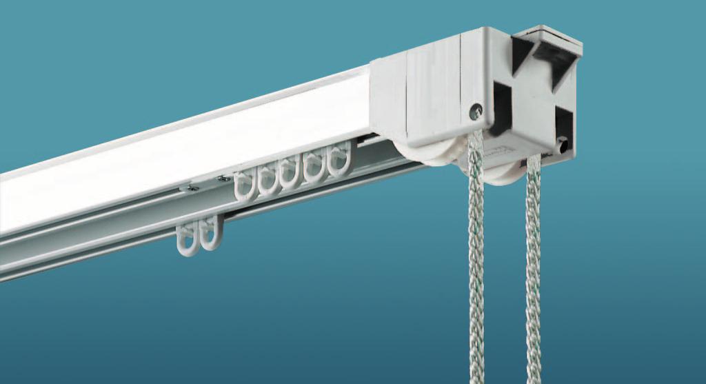 570900. White track with face/top-fix brackets, end pulleys, operating cord, and heavy-duty roller runners at 12 per metre. min. 28 min.