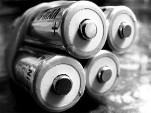 Magnesium Batteries TYPICAL USES: Flashlights, cameras, portable radios, audio players, and toys.