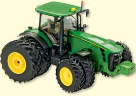 MCE42589X000 3 John Deere 8330 Tractor 1:32 scale
