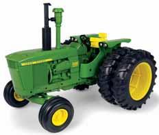 MCE15906X000 7 John Deere 7830 Tractor 1:16 scale