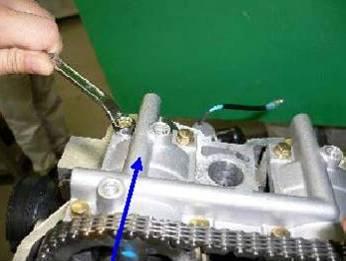 engine TDC Remove bolt.m6 8L1 piece.