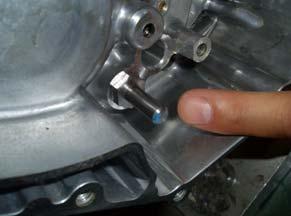 Reverse Arm Lever (Deep-type socket wrench) 3-20) Align the locator pin of