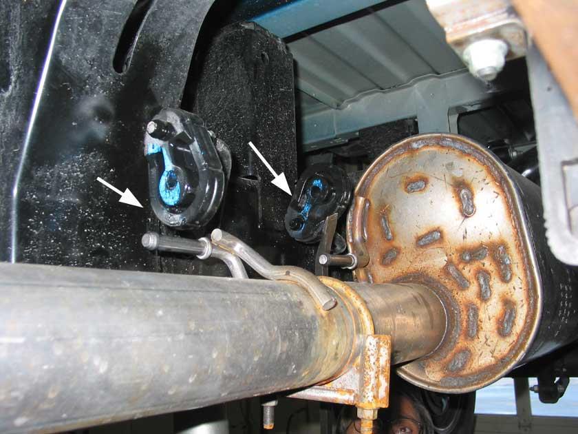 Brake Valve Installation (2003 - Early 2004) 5 *SAFETY*: To prevent injury or damage raise the vehicle to a good working height and support with jack stands or