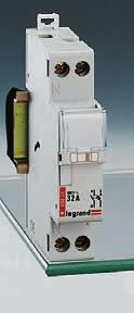 onform to standard IE 6027-6 Fuse not supplied (see opposite) Single pole artridge Voltage Number dimensions of 7.