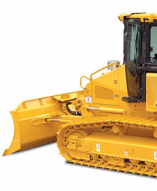 C RAWLER DOZER WALK-AROUND Komatsu-integrated design For the best value, reliability, and versatility. Hydraulics, power train, frame, and all other major components are engineered by Komatsu.