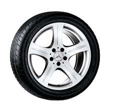 chains 5 J x 18 ET 28 Tire: 245/40 R18 Option for rear axle: Wheel: 8.