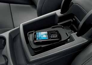 9ZF) The universal mobile phone holder allows drivers to make telephone calls at low radiation levels and keep their mobile phone safe while driving.