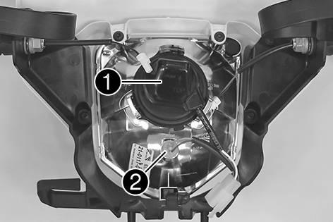 15 ELECTRICAL SYSTEM 92 Main work Turn protection cap together with the underlying bulb socket counterclockwise all the way and remove it. Pull bulb socket of the parking light out of the reflector.