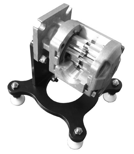 Axial Piston, Variable Volume, Pressure-compensated Pump P/N: HC-PCP-CM Cutaway of barrel to expose pistons. Cutaway of pump housing to expose internal parts.