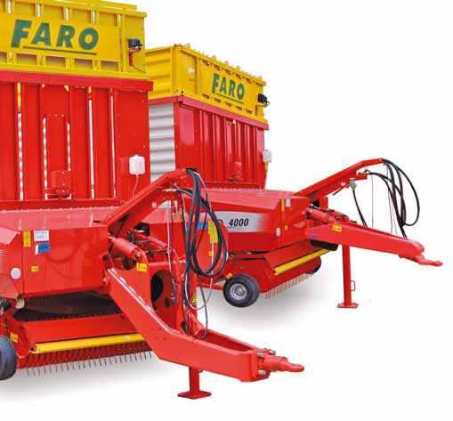 The trailer can pass over the horizontal silo with a clearance of 2.13 ft / 65 cm.
