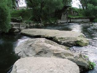 8 4 pav. Gargždų HE griuvėsiai Minijos upėje. Ekologiniu ir kultūriniu požiūriu svarbi upė, ichtiologinis draustinis. Kas ir kada juos sutvarkys?