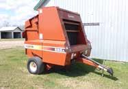 1979 Allis-Chalmers 7045 2WD, s/n 7045291279, Allied ldr w/bkt, bale fork, 20 spd, diff lock, 2 hyd outlets, 540/1000 PTO, rear weights, 14L916.1SL F, 208.x38 R, joystick, 3335 hrs showing.