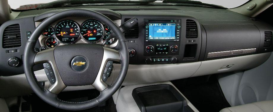 2 Getting to Know Your Silverado DRIVER INFORMATION Instrument Panel (Pure Pickup model) A B C D E F G H A I A J A K L M N O P Q R S T U V W S X Y The main features of the instrument panel include: A.