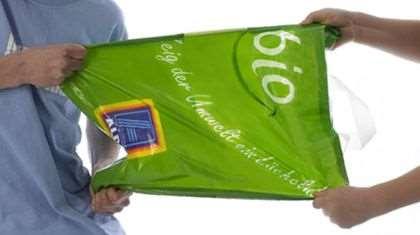 Shopping bags and waste bags Bags based on blowmolded ecovio films