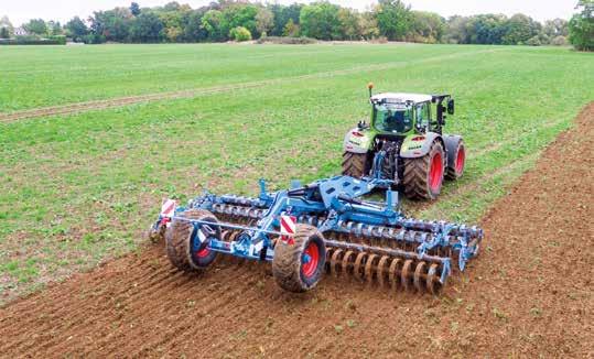 During stubble cultivation the discs ensure soil and vegetation are evenly and intensively mixed. The Heliodor can be used for seedbed preparation in conventional and minimum-tillage procedures.